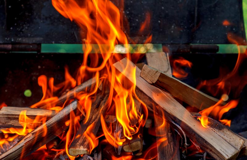 barbecue a legna professionale 